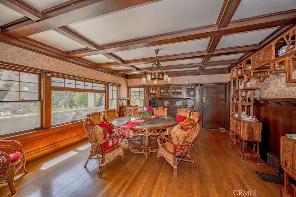 481 W Highland Avenue