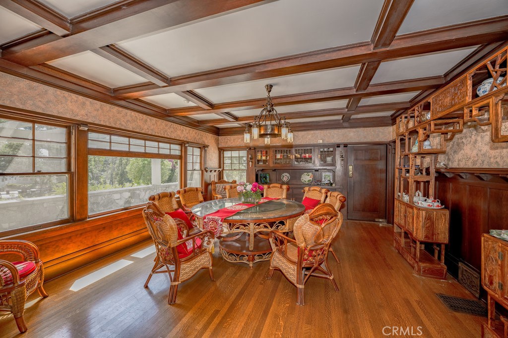 481 W Highland Avenue
