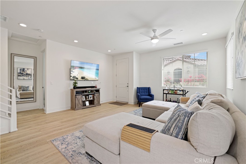 80138 Whisper Rock Way