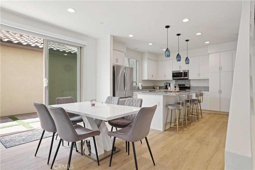 80138 Whisper Rock Way