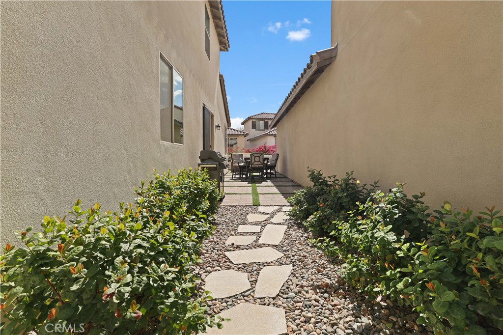 80138 Whisper Rock Way