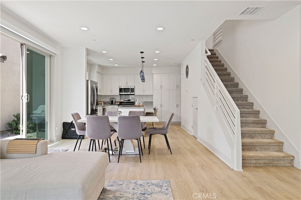 80138 Whisper Rock Way