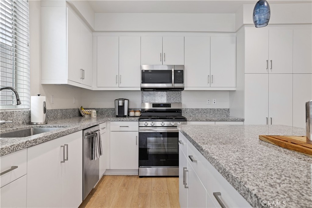 80138 Whisper Rock Way