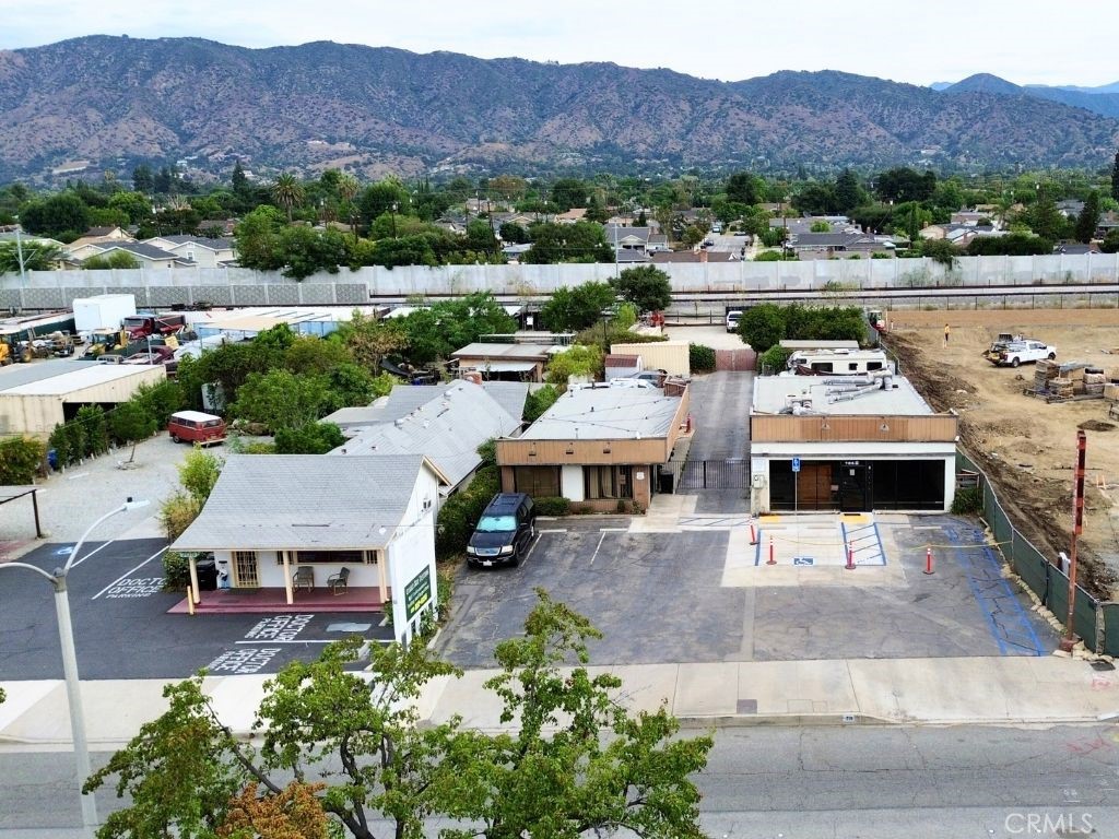 709 E Route 66