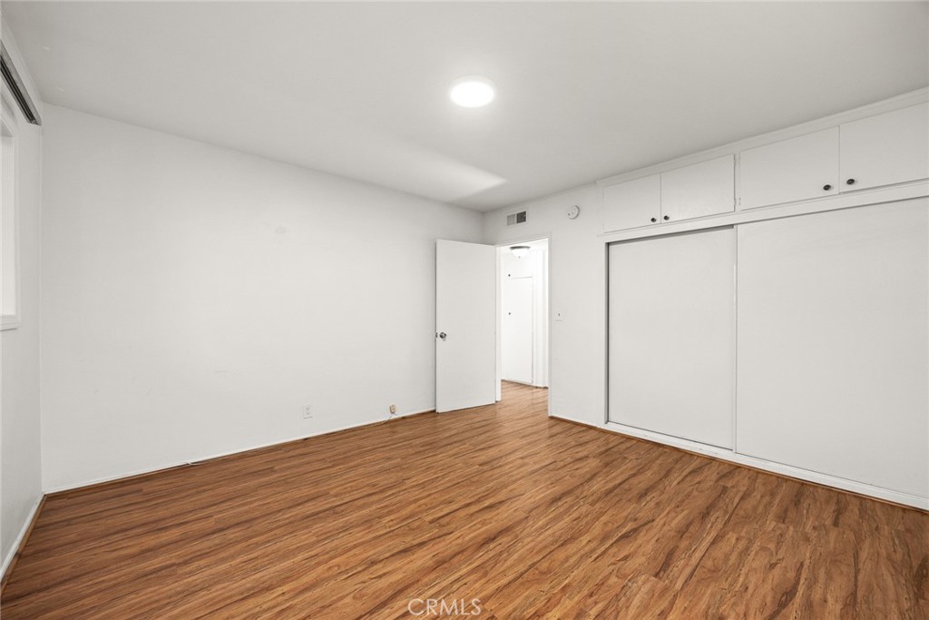 231 S Catalina Avenue 5