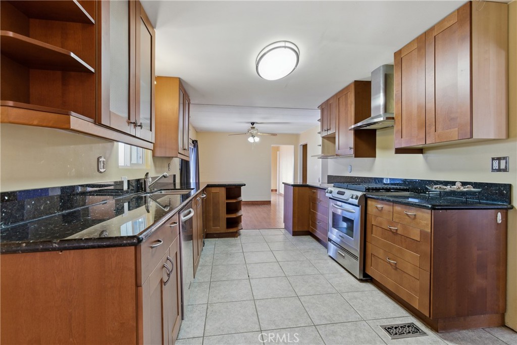 4095 Fruit Street 114