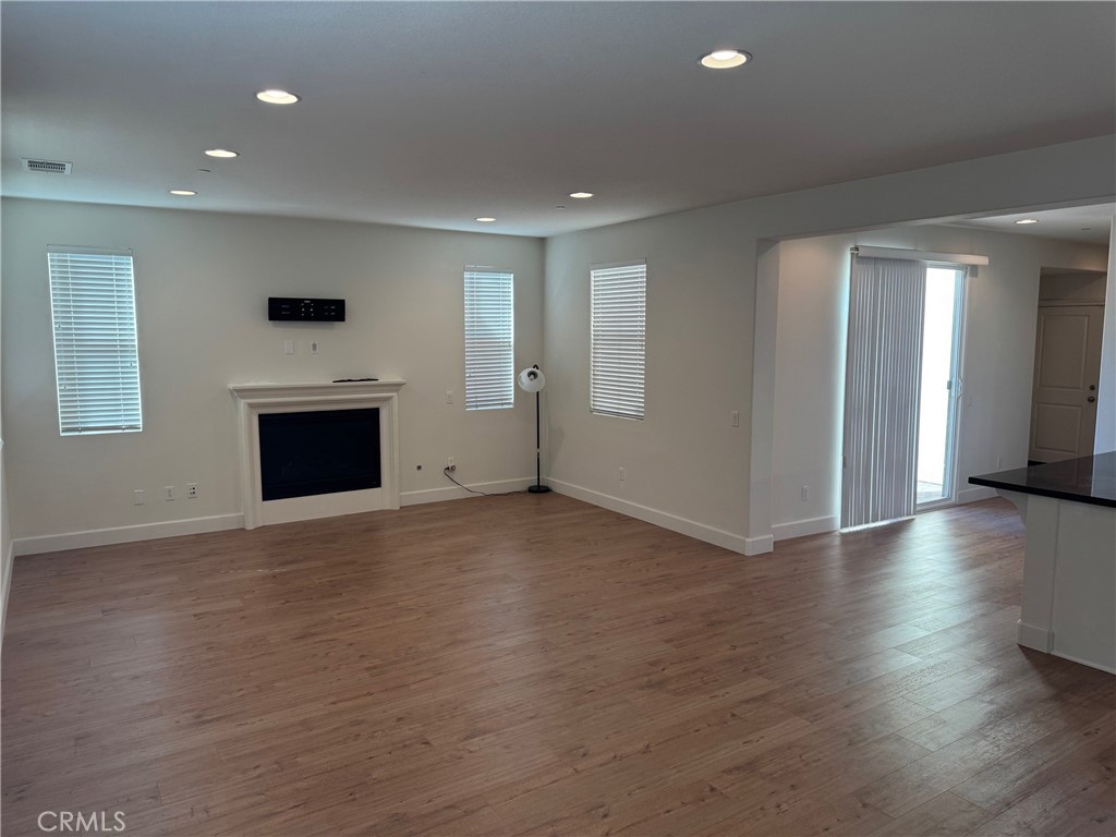 759 E Sierra Madre