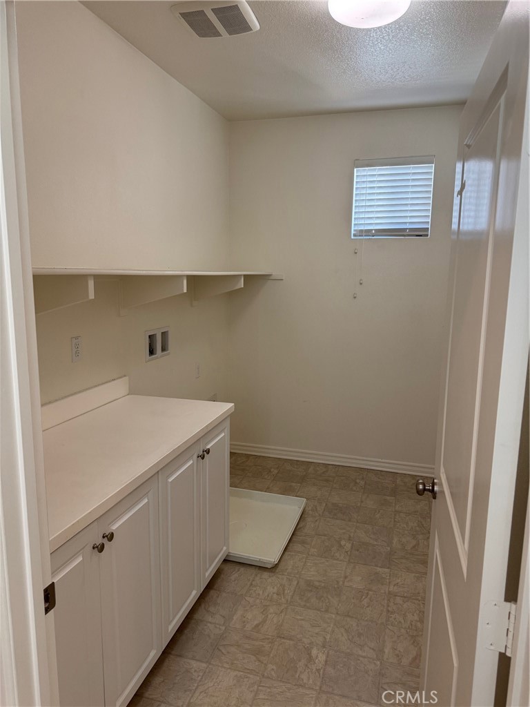 759 E Sierra Madre