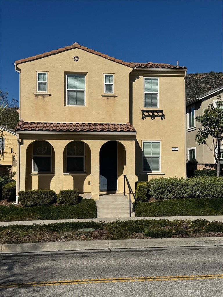 759 E Sierra Madre