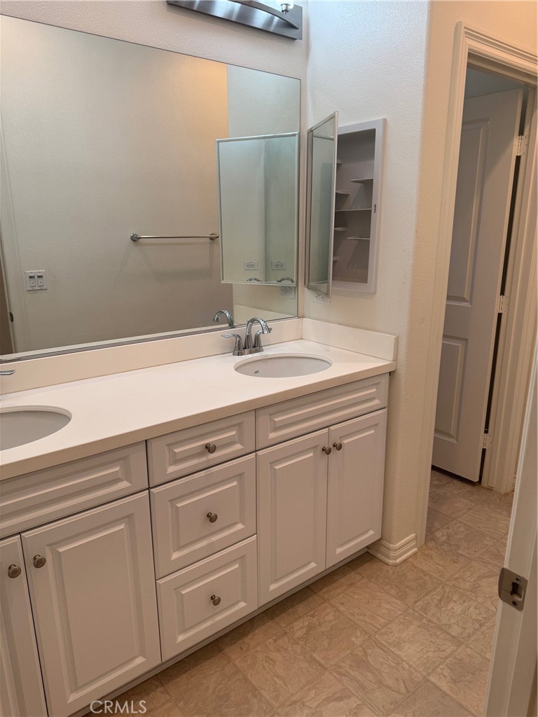 759 E Sierra Madre
