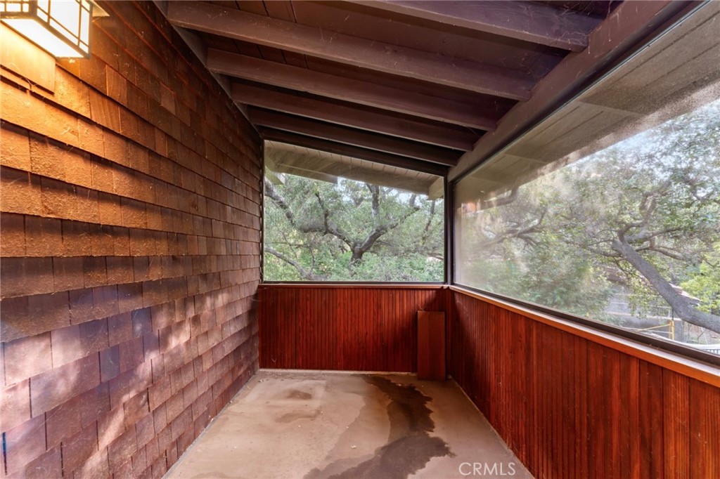 354 N Canon Avenue