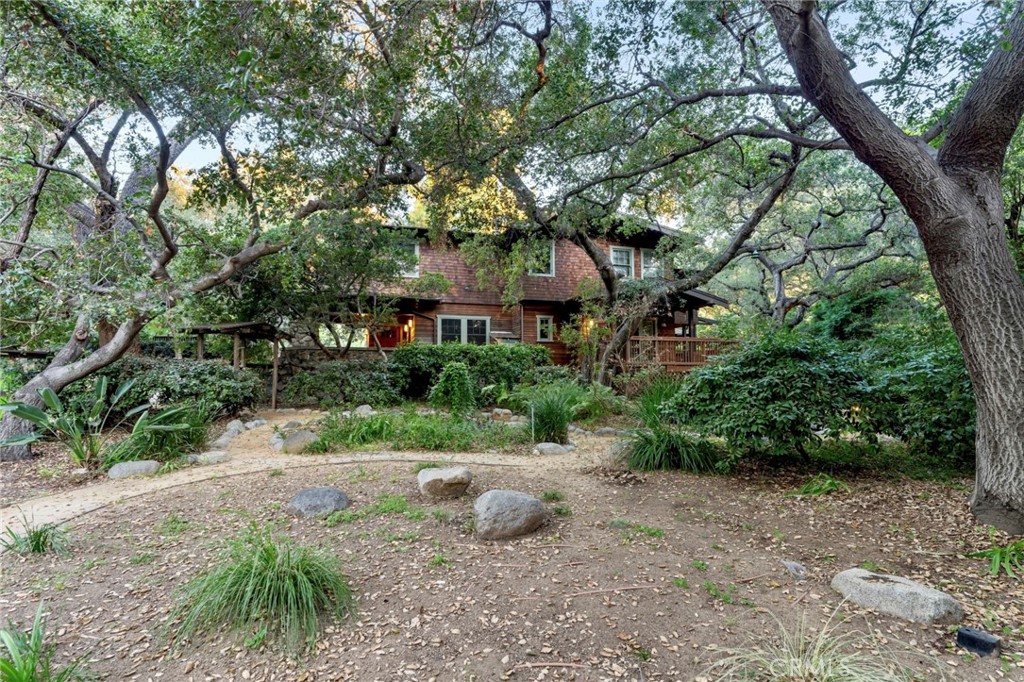 354 N Canon Avenue