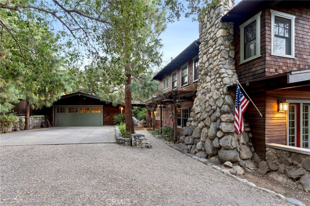 354 N Canon Avenue