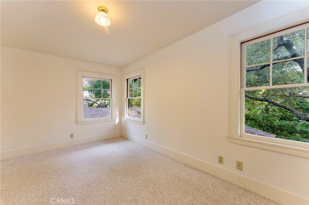 354 N Canon Avenue