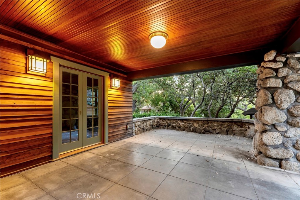 354 N Canon Avenue