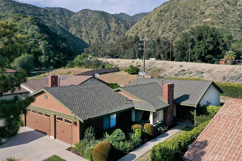 3401 Brookridge Road