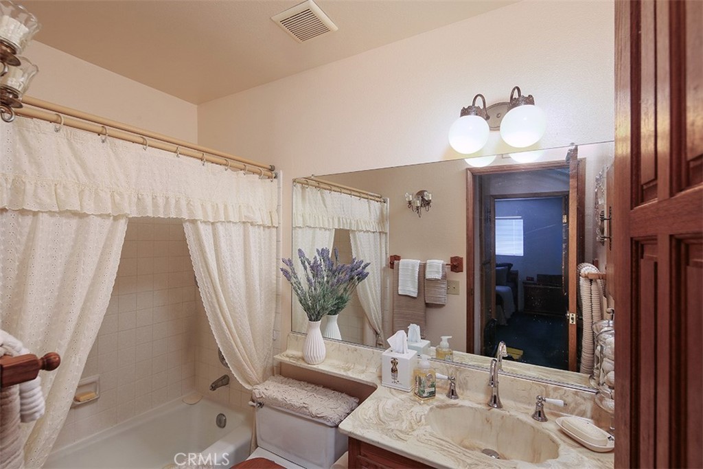 3401 Brookridge Road