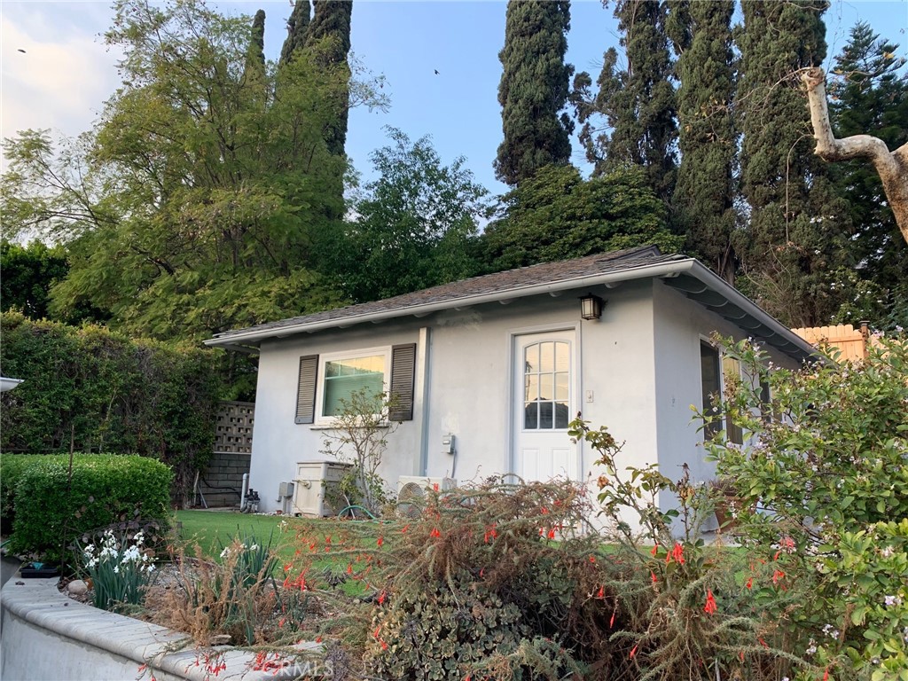 325 Sturtevant Dr.