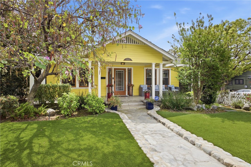 402 Wildrose Avenue