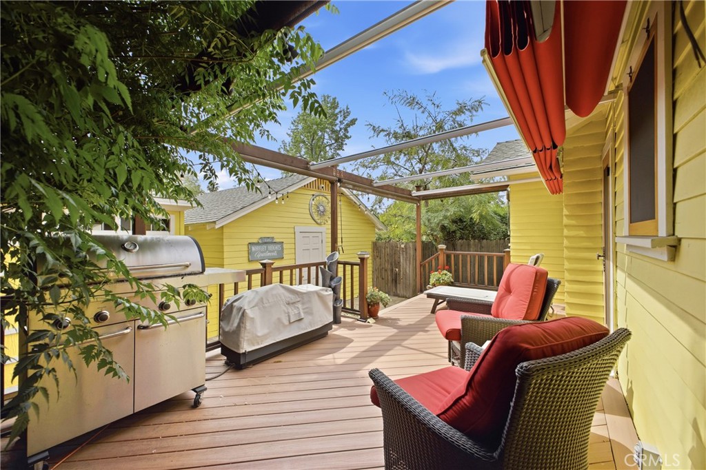 402 Wildrose Avenue