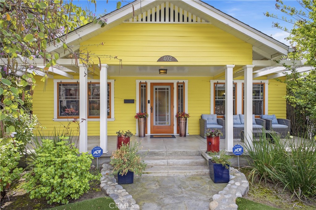 402 Wildrose Avenue