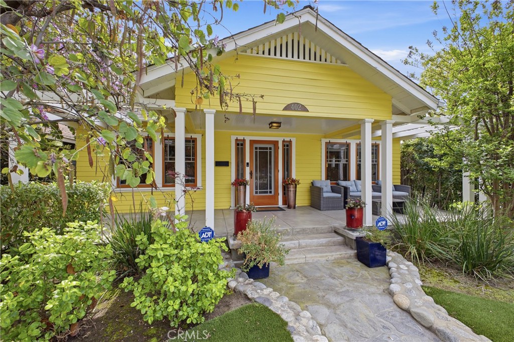 402 Wildrose Avenue
