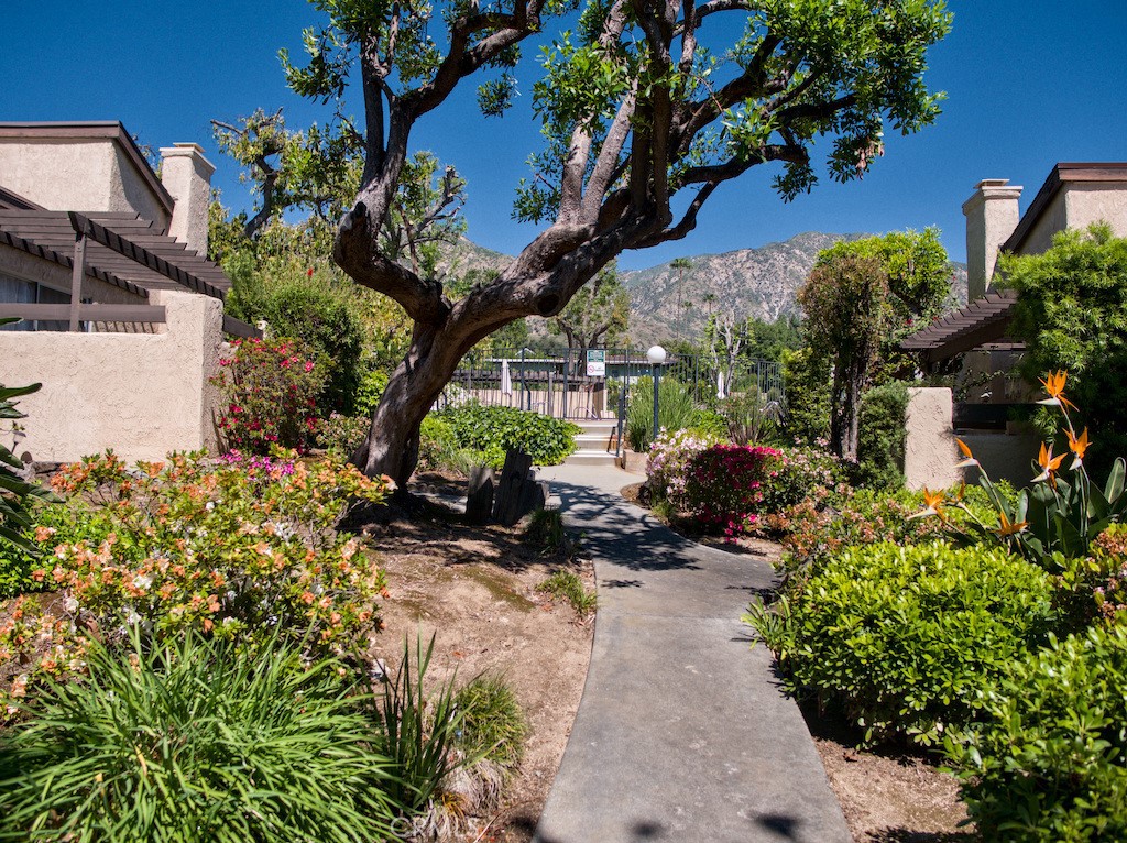 263 E Sierra Madre B