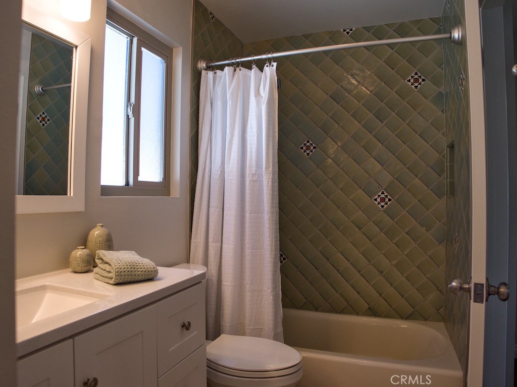 263 E Sierra Madre B