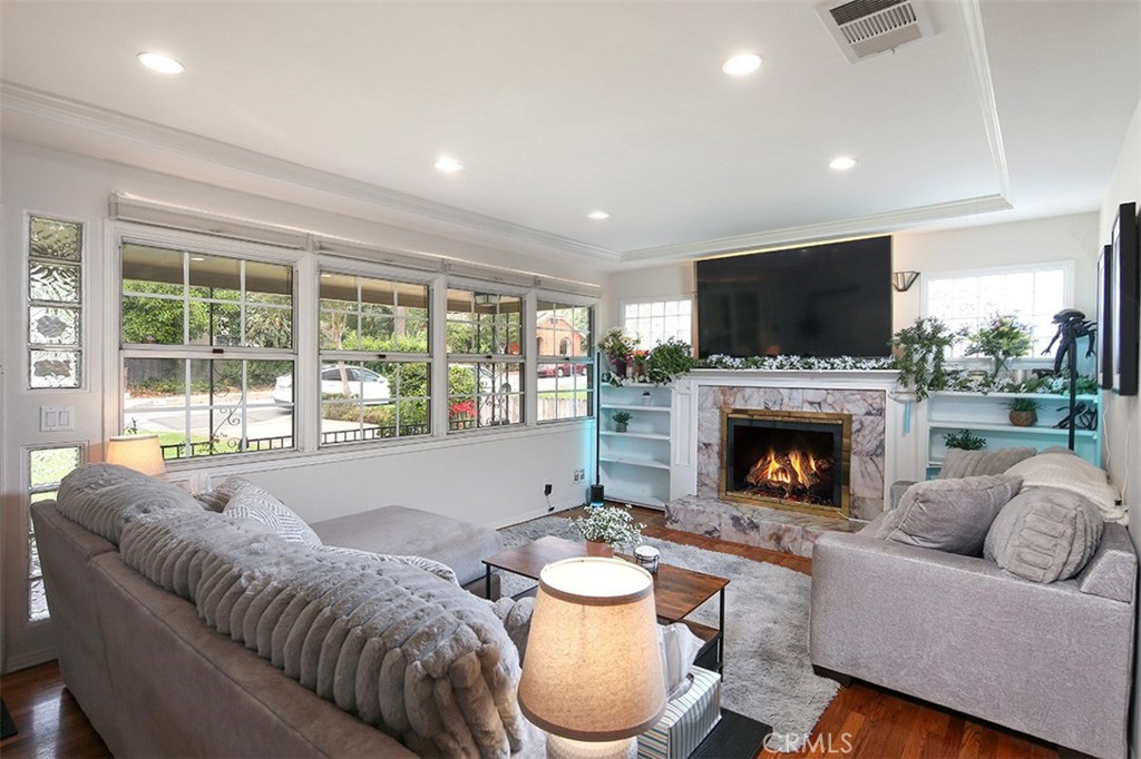 328 N. Alta Vista Ave