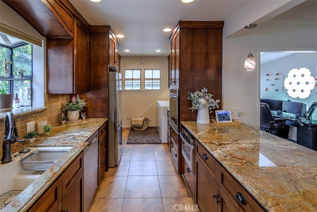 328 N. Alta Vista Ave