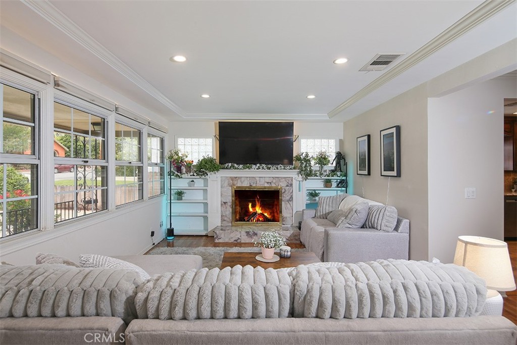 328 N. Alta Vista Ave
