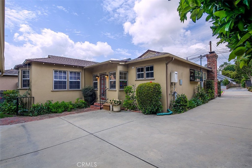 328 N. Alta Vista Ave