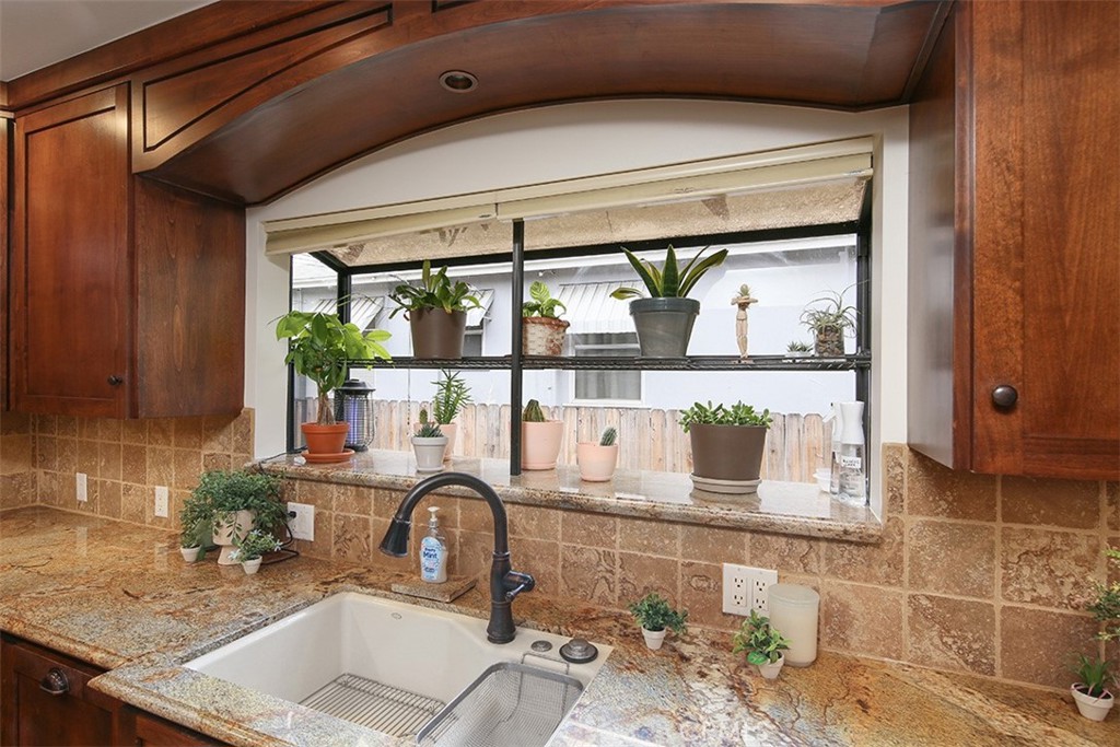 328 N. Alta Vista Ave