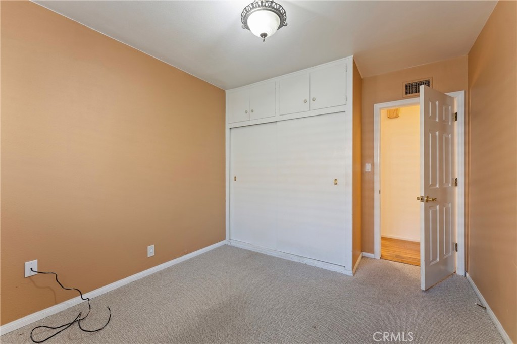 743 E Grandview
