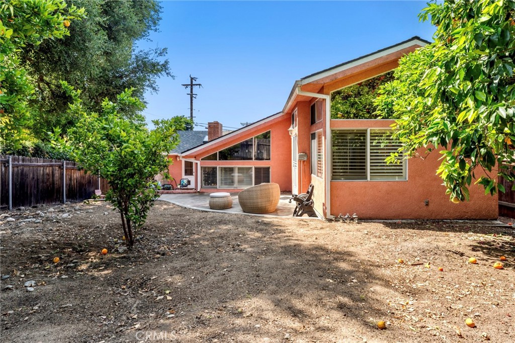 743 E Grandview