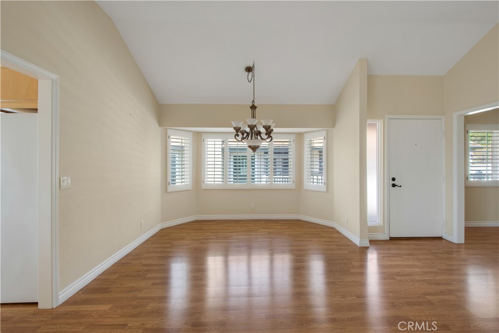 2377 Sommerset Dr