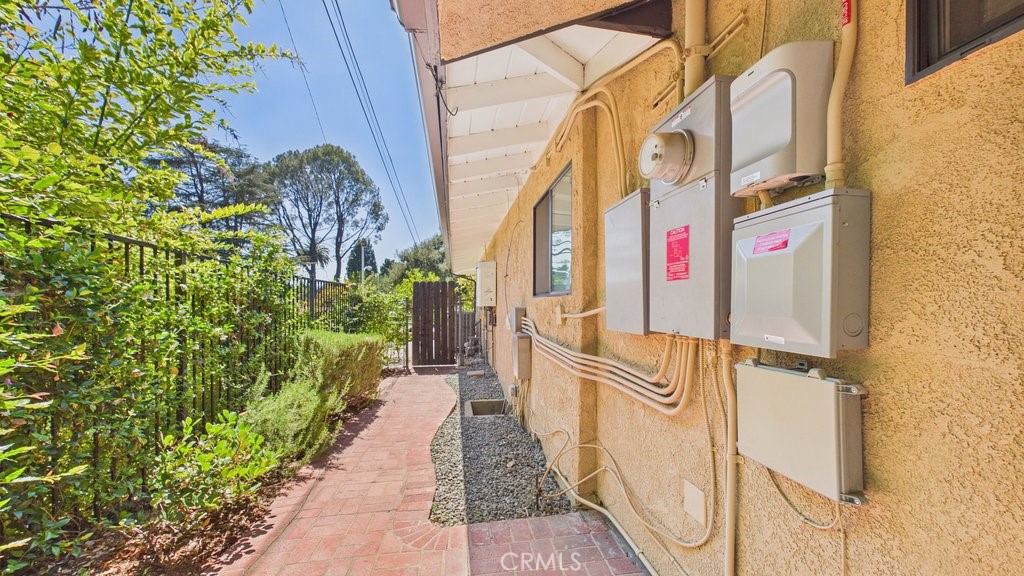 340 Toyon