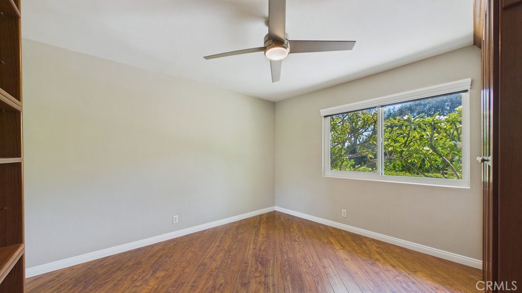 340 Toyon