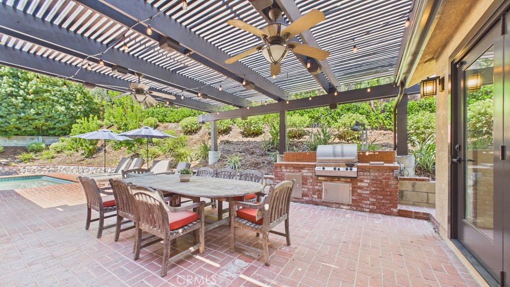 340 Toyon