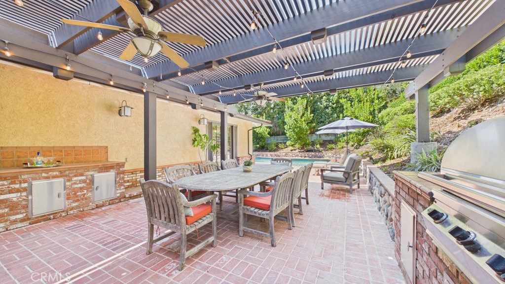 340 Toyon