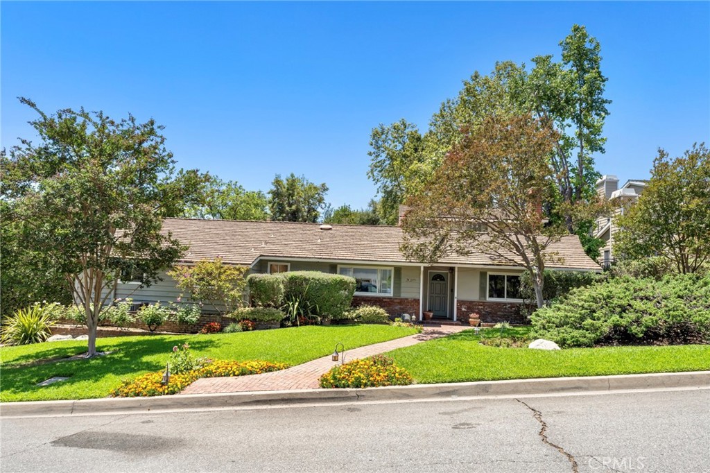 561 Sierra Meadows