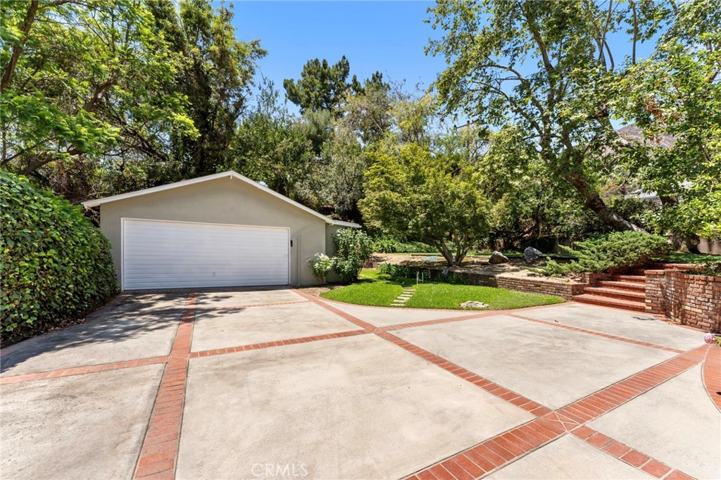 561 Sierra Meadows