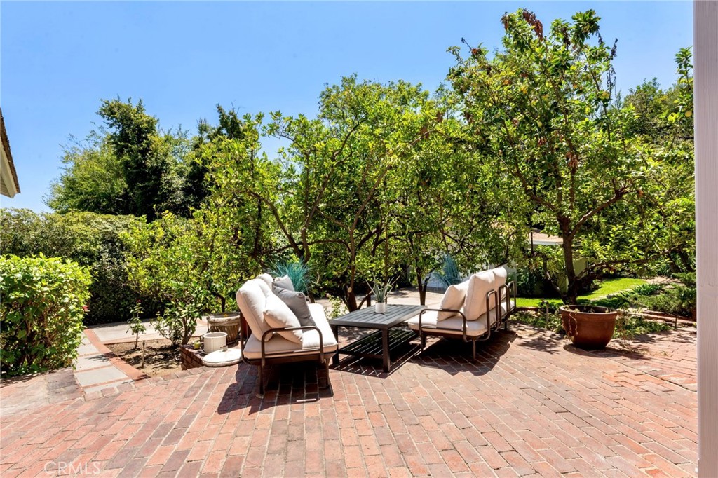 561 Sierra Meadows