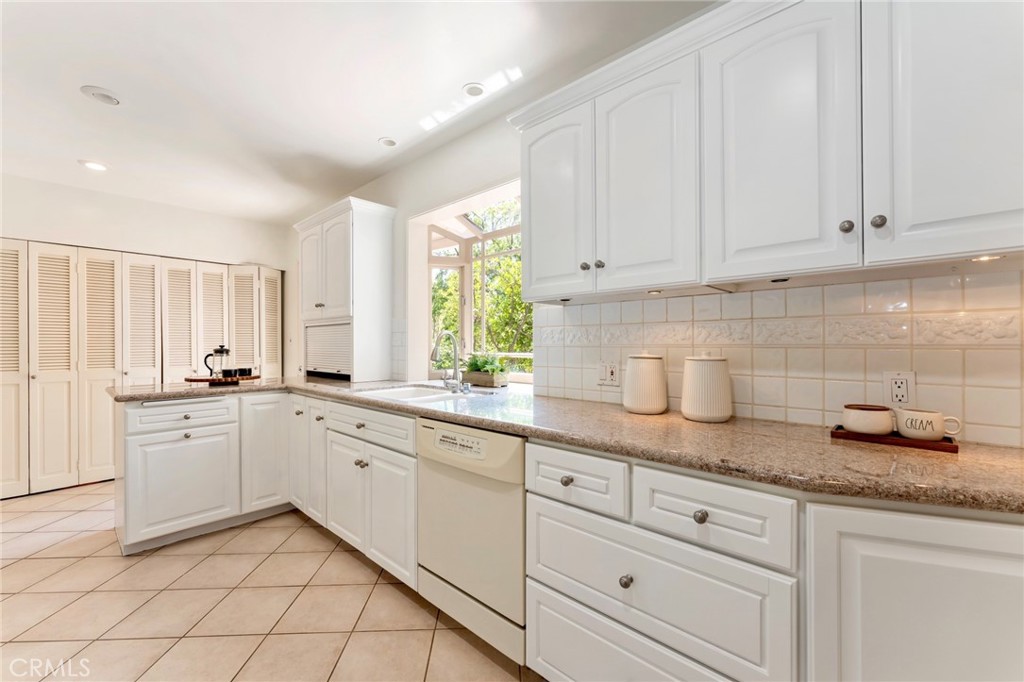 561 Sierra Meadows