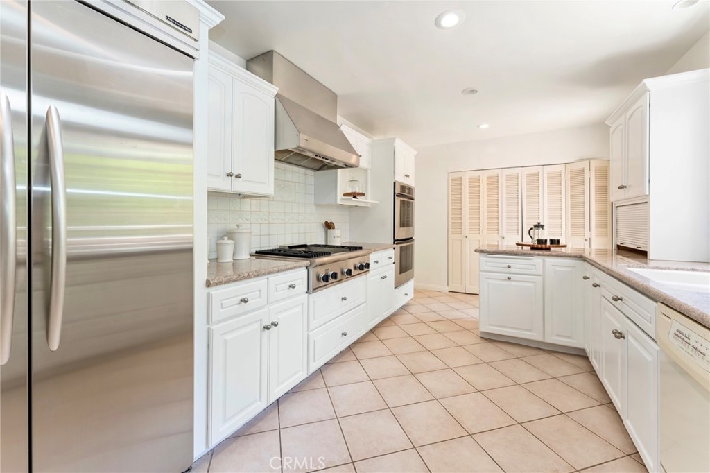 561 Sierra Meadows