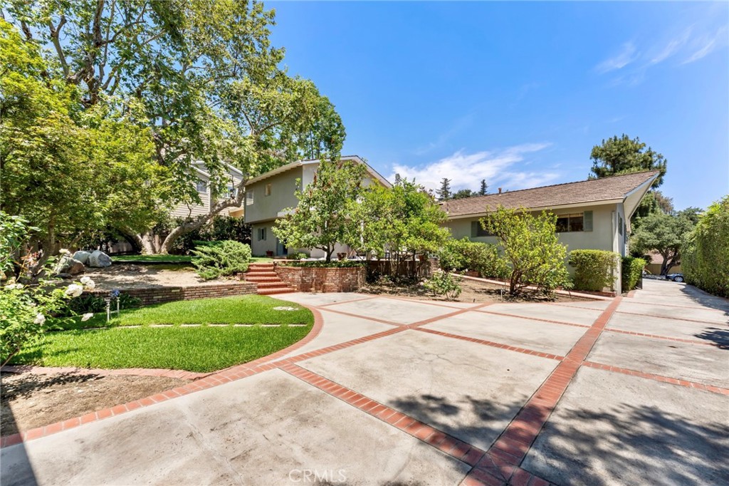561 Sierra Meadows