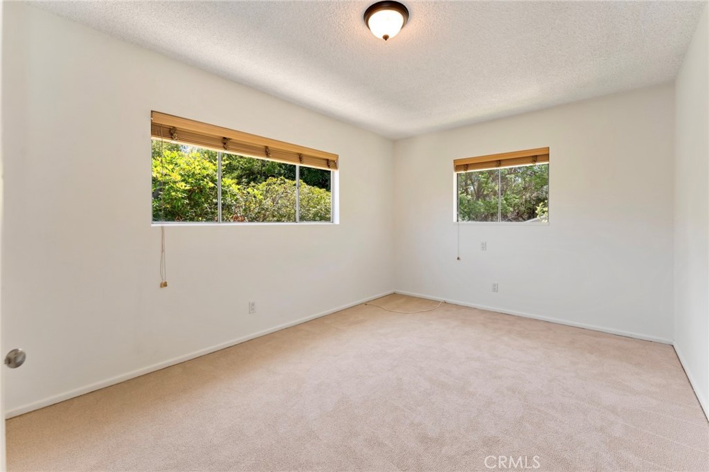 561 Sierra Meadows