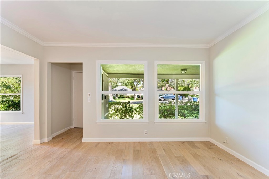 1956 N Roosevelt