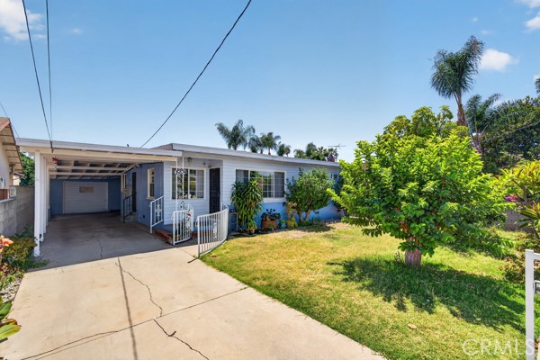 15834 E Kingside