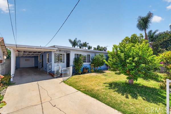 15834 E Kingside